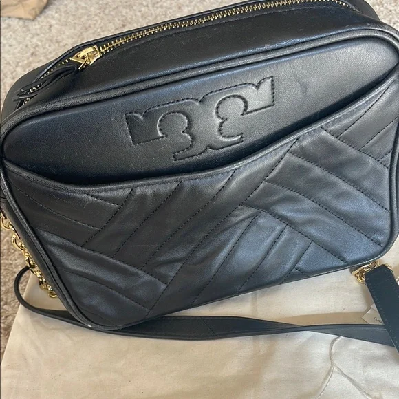 Tory Burch Black Quilted Leather Crossbody Bag - Picture 5 of 7